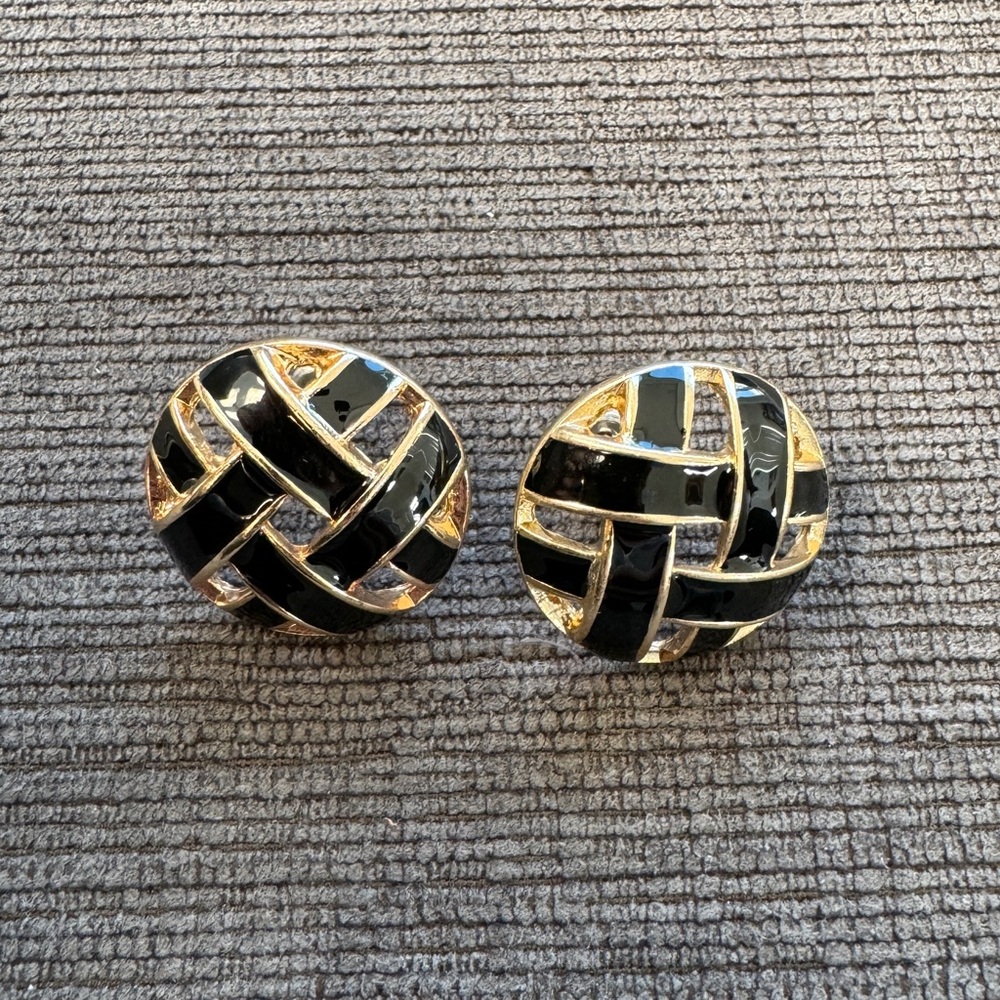 Black Vintage Style Earrings
